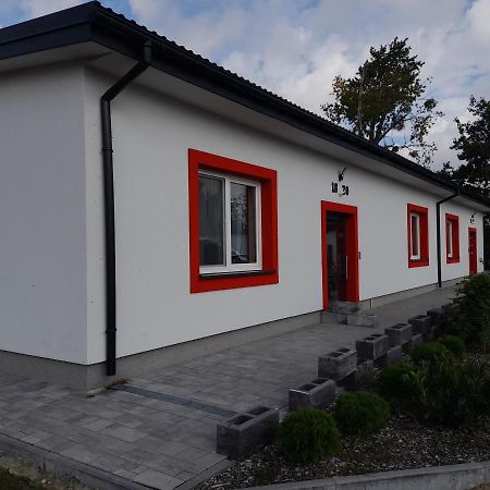 Albergue Czerwony Szafir Grodzisk Grodzisk Mazowiecki Exterior foto