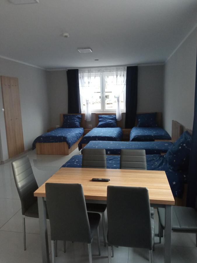 Albergue Czerwony Szafir Grodzisk Grodzisk Mazowiecki Exterior foto