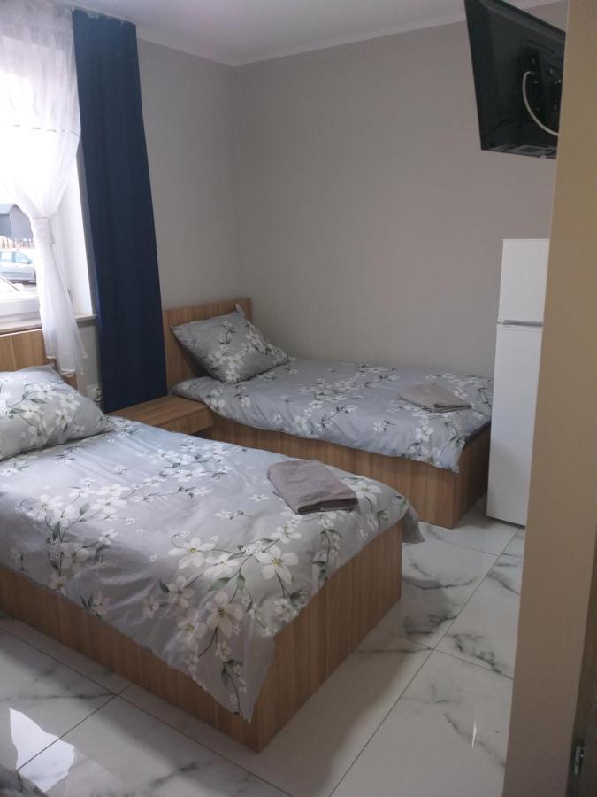 Albergue Czerwony Szafir Grodzisk Grodzisk Mazowiecki Exterior foto