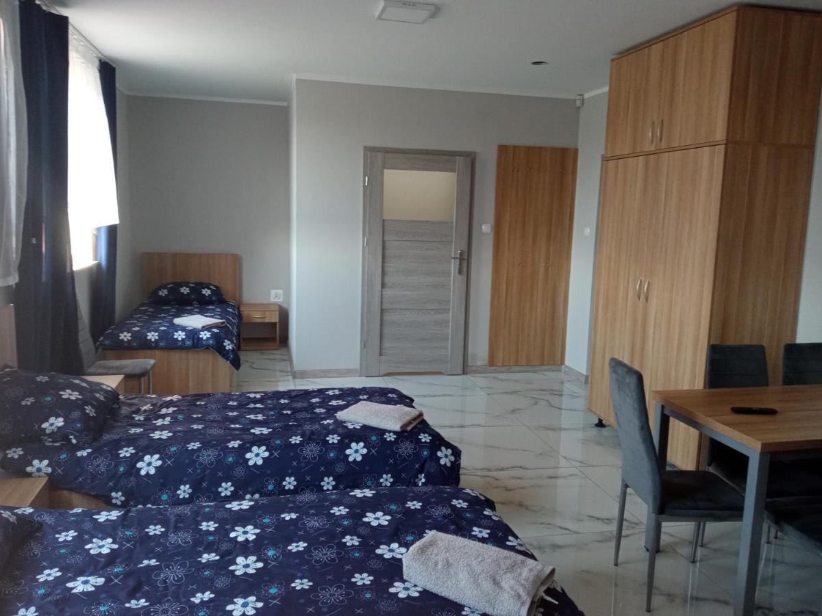 Albergue Czerwony Szafir Grodzisk Grodzisk Mazowiecki Exterior foto