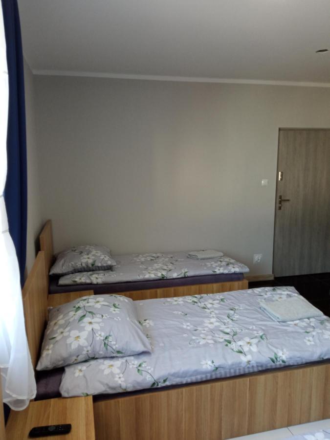 Albergue Czerwony Szafir Grodzisk Grodzisk Mazowiecki Exterior foto