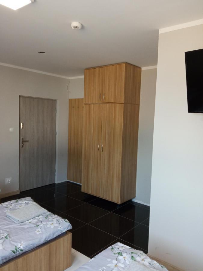 Albergue Czerwony Szafir Grodzisk Grodzisk Mazowiecki Exterior foto